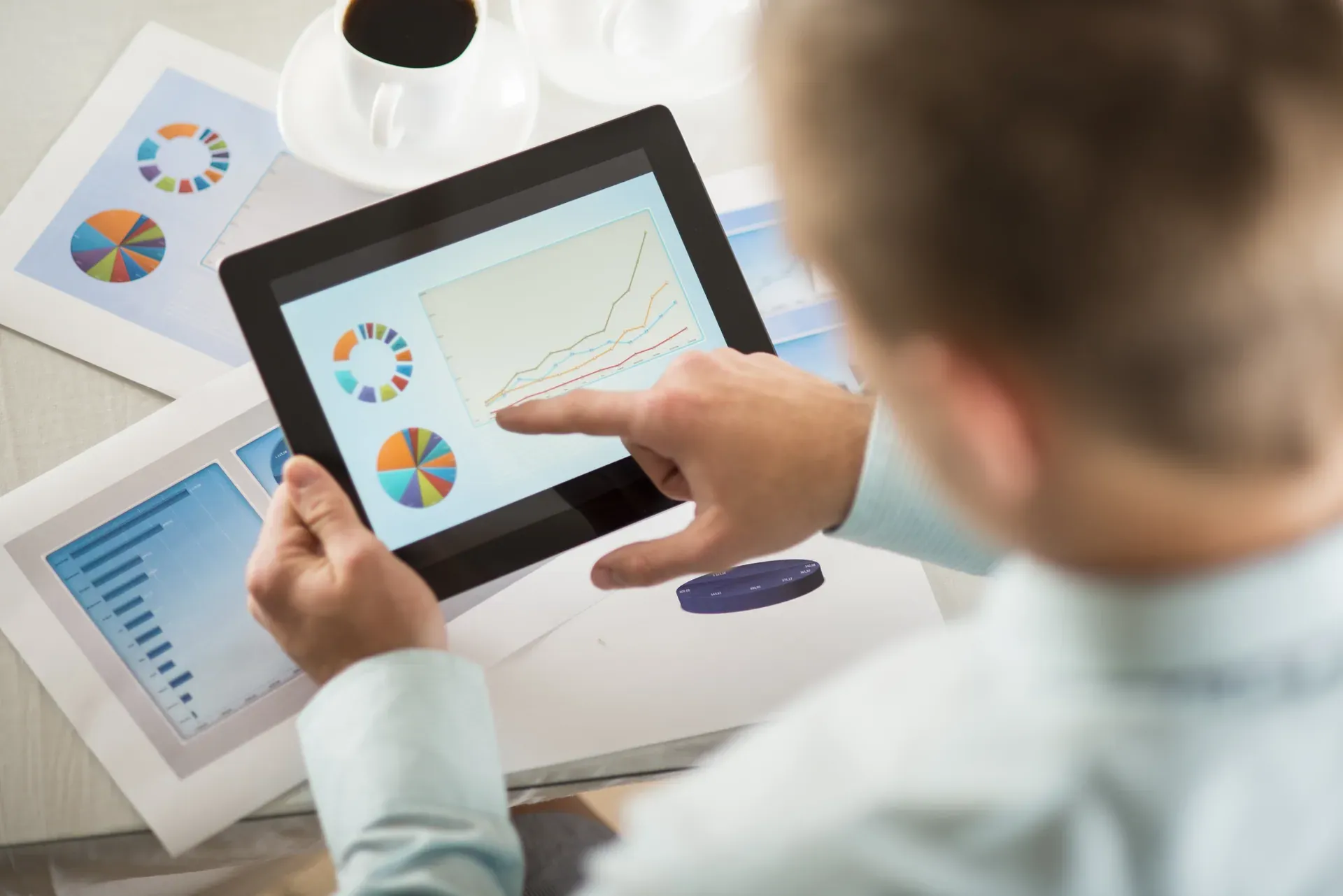 Business-Analyse anhand von Kennzahlen und Diagrammen